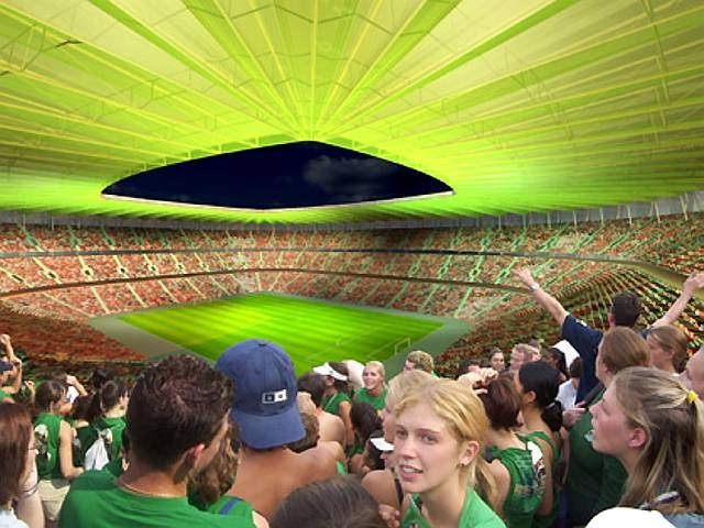 A Platini się przygląda