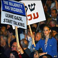 Demonstracja: "Sharon pod sąd!"
