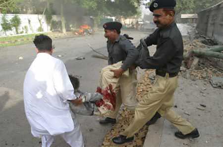 Karachi - ranni i zabici