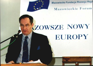 PO przeczy historii