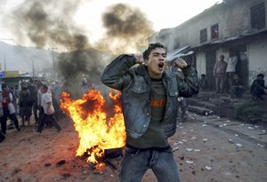 Nepal: król odda władzę?