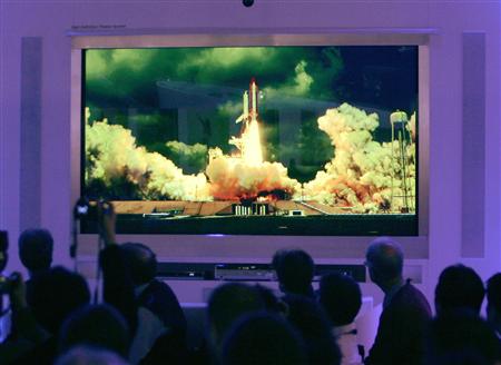 103 cale na ścianie - plasma TV Panasonica