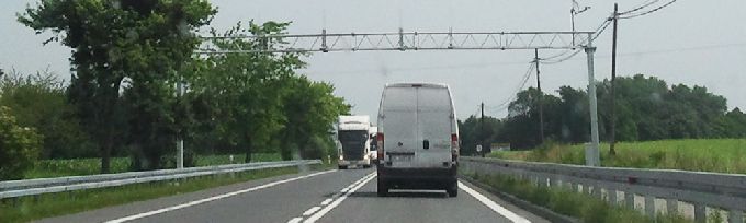 300 nowych fotoradarów i pełna kontrola podróżowania
